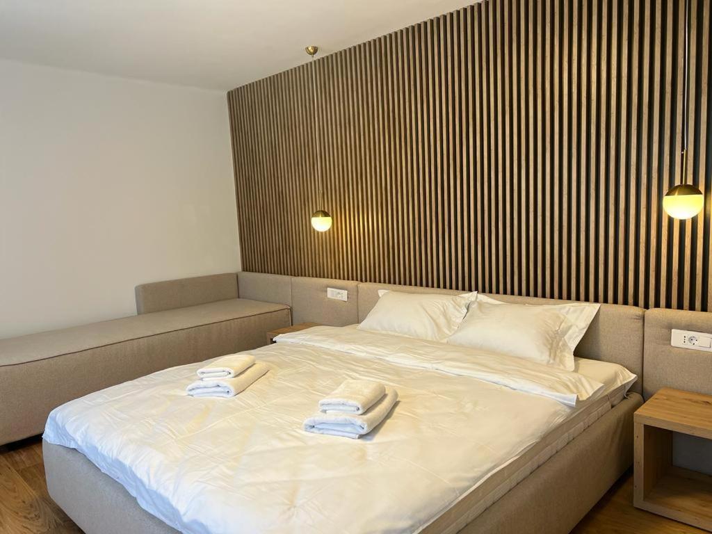 Square View Apartment Cluj-Napoca Exterior foto